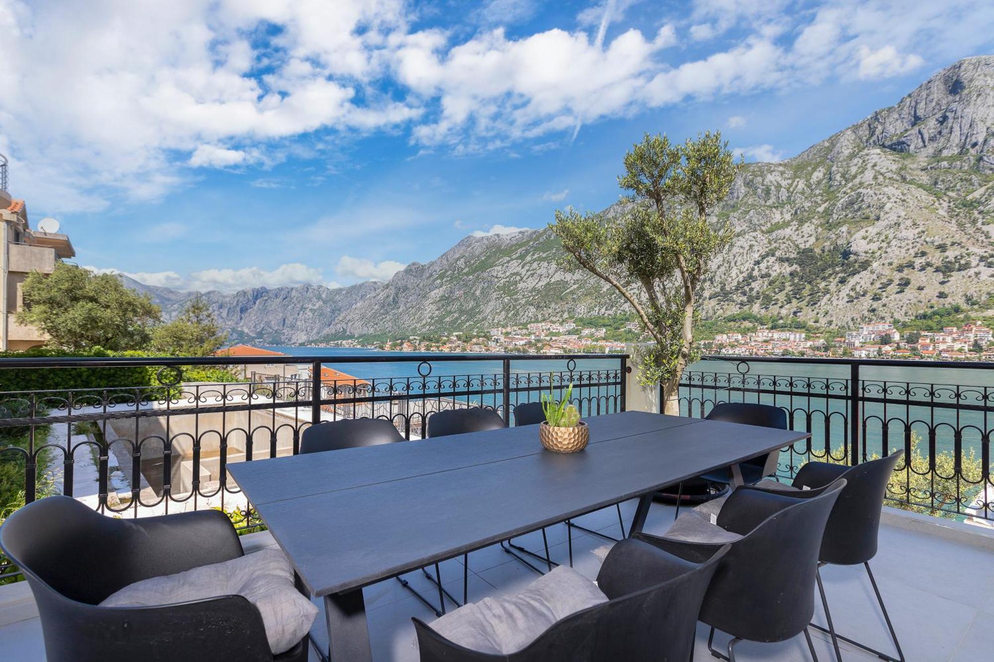 Dekaderon Lux Apartments Kotor Buitenkant foto